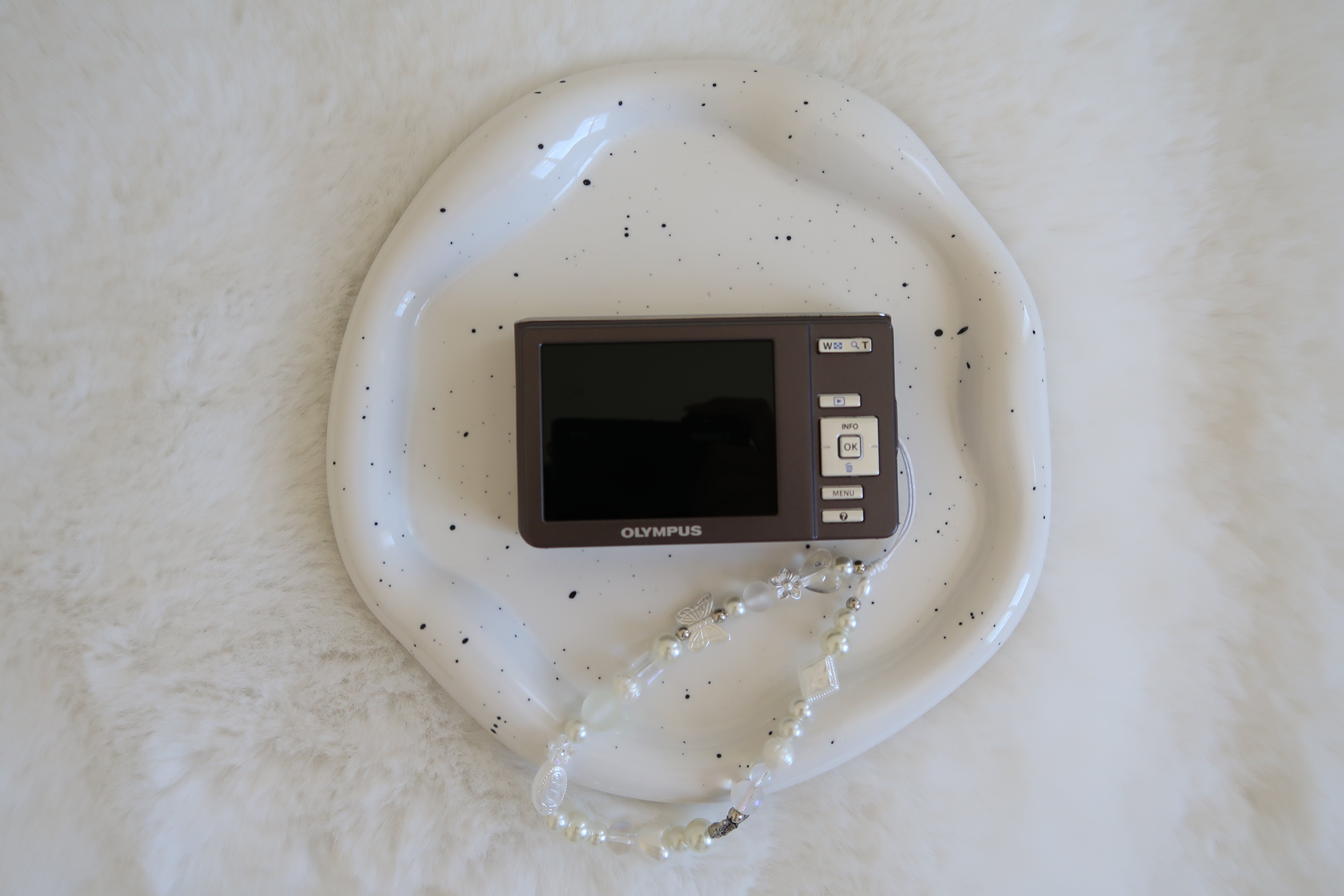 Olympus FE-5030 White Digital Camera